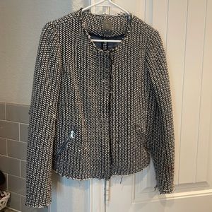 Black and white vest Gap size 6